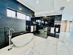 H & H Boutique and Spa