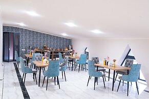 GOLD STAR PALACE HOTEL