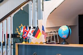 GOLD STAR PALACE HOTEL