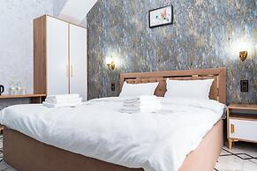 GOLD STAR PALACE HOTEL