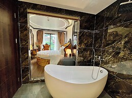 Royal Hanoi Hotel