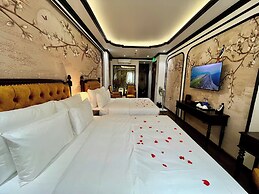 Royal Hanoi Hotel