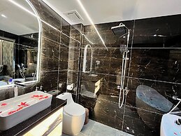 Royal Hanoi Hotel