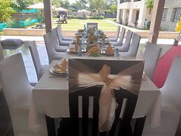 Somerset Gardens Resort