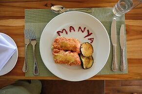 Manya Luxury Camp