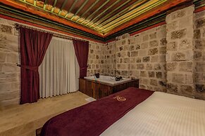 Latona Stone Palace