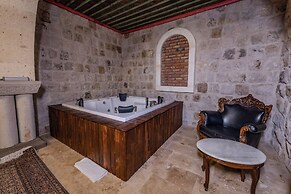 Latona Stone Palace