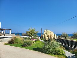 Helios  Apartments