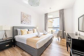 Luxe Marina View Retreat - 2BDRM