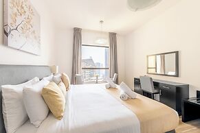 Luxe Marina View Retreat - 2BDRM