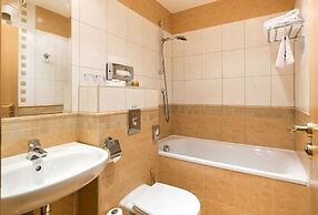 HOTEL SELSKÝ DVŮR