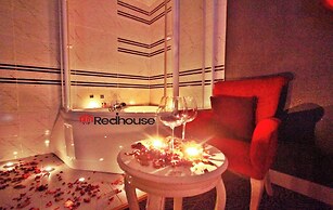 red house vip