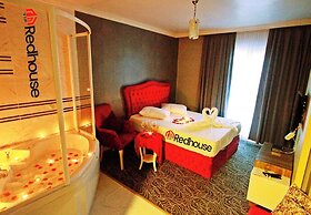 red house vip