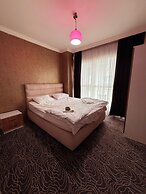 red house vip