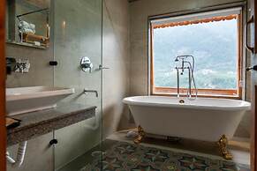 WOW STAYZ2 The Shaurn Resort