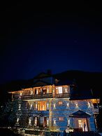 WOW STAYZ2 The Shaurn Resort
