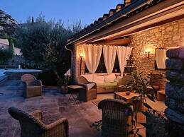 La Villa de Robion in Robion