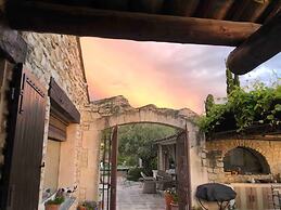 La Villa de Robion in Robion
