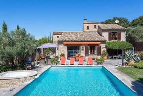 La Villa de Robion in Robion