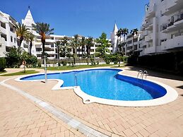 Apartment in Roses With Pool View