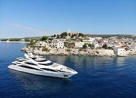 Apartment in Dalmatia With Garden View