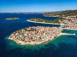 Apartment in Dalmatia With Garden View