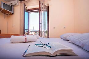 Inviting Holiday Apartment in Primosten