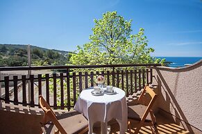 Inviting Holiday Apartment in Primosten