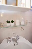Inviting Holiday Apartment in Primosten