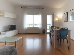 Apartment in Roses With Sea Views & Pool