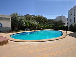 Apartment in Roses With Sea Views & Pool