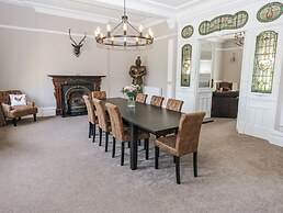 Cold Spring House