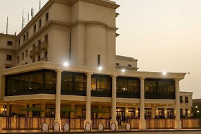 Lotus Hotel