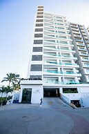Elegant Condo at Playa Brujas