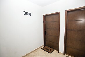 Elegant Condo at Playa Brujas