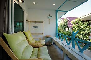 Dream Villa Beachfront Sunset