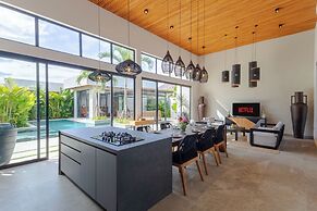 Villa Casa Siesta by Pertama Stay