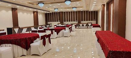 Hotel Cheer Royale