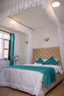 Pearldew Hotel