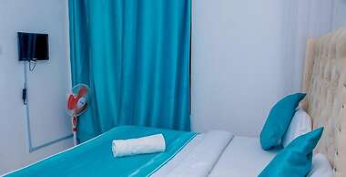 Pearldew Hotel