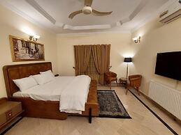 Subhan Palace Near Millennium Mall