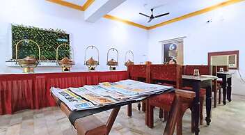 Hotel Vijay Deluxe