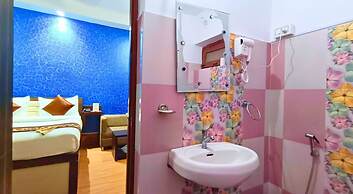 Hotel Vijay Deluxe