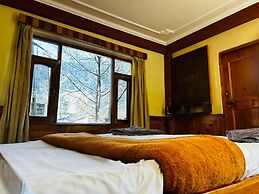 Hostelam The Mountain Story