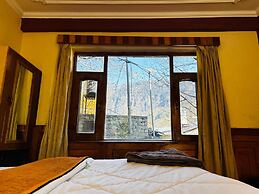 Hostelam The Mountain Story