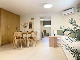 Villa Fleria Seaside Studios & Apts