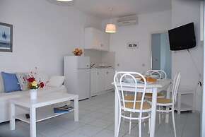 Villa Fleria Seaside Studios & Apts