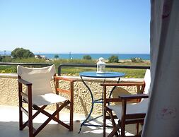 Villa Fleria Seaside Studios & Apts