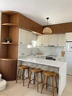 Villa Fleria Seaside Studios & Apts