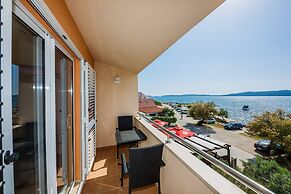 Two-bedroom Apartment Near Beach